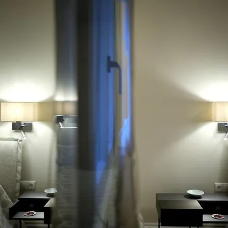 L'Appartement דירה *