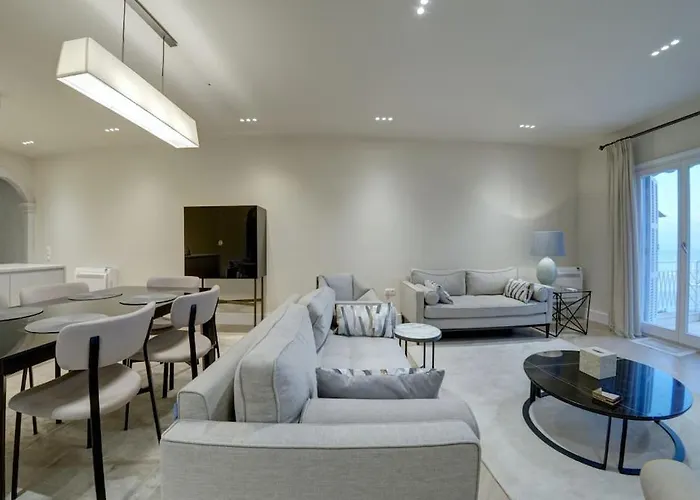 L'Appartement *