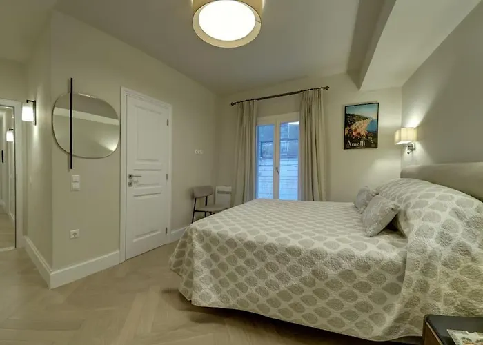 L'Appartement * Corfu (city)